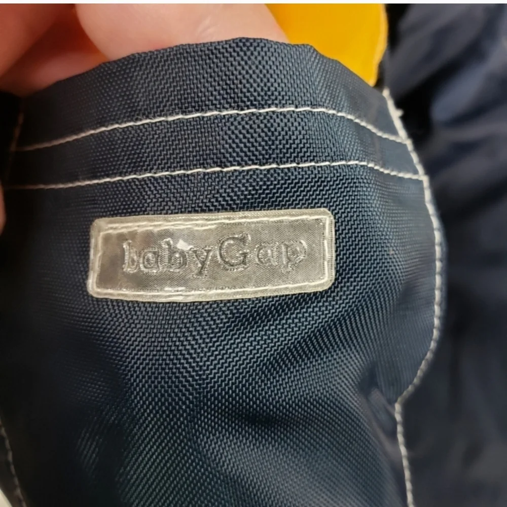 Gap baby vintage puffer snowsuit 6-12mon